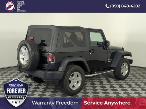 Used 2012 Jeep Wrangler Sport AWD/4WD image 6