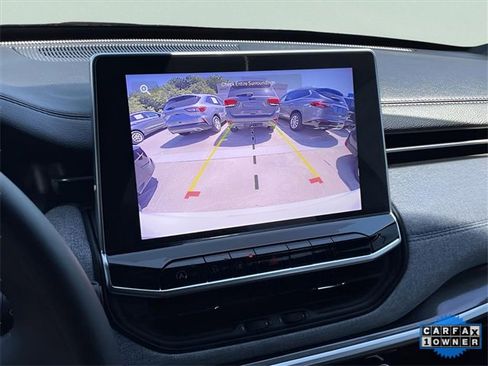 Used 2024 Jeep Compass Latitude image 17