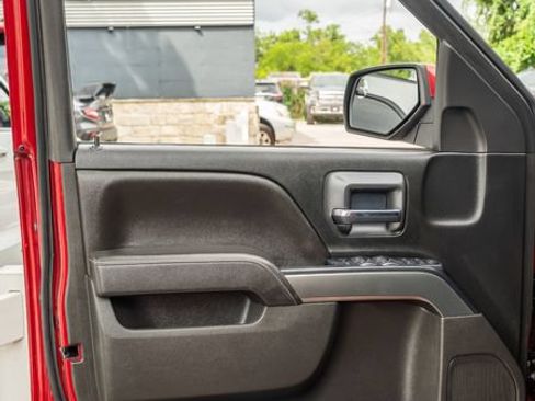 Used 2018 Chevrolet Silverado 1500 LT w/ Texas Edition AWD/4WD image 17