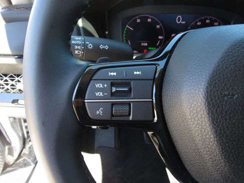Certified 2024 Honda Accord Touring image 25