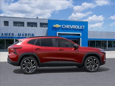 New 2026 Chevrolet Trax RS w/ Driver Confidence Package FWD image 5
