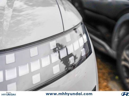 New 2026 Hyundai Ioniq 9 SEL AWD/4WD image 15