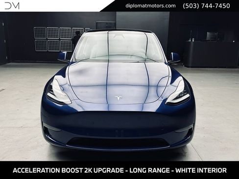 Used 2022 Tesla Model Y Long Range AWD/4WD image 11