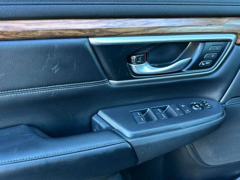 Used 2020 Honda CR-V Touring image 10