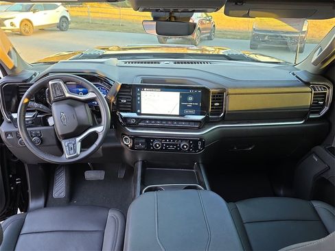 Certified 2025 Chevrolet Silverado 2500 LTZ w/ LTZ Plus Package image 21