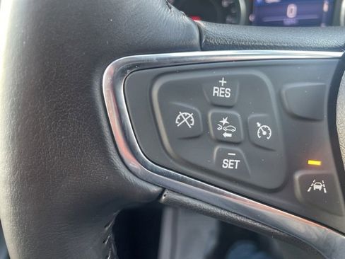 Used 2020 Chevrolet Equinox LT image 14