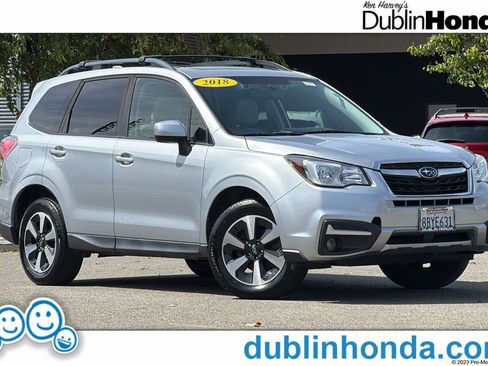 Used 2018 Subaru Forester 2.5i Premium AWD/4WD image 1