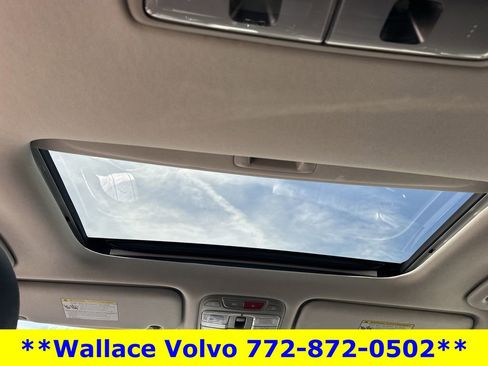 Used 2023 Kia Telluride EX FWD image 18