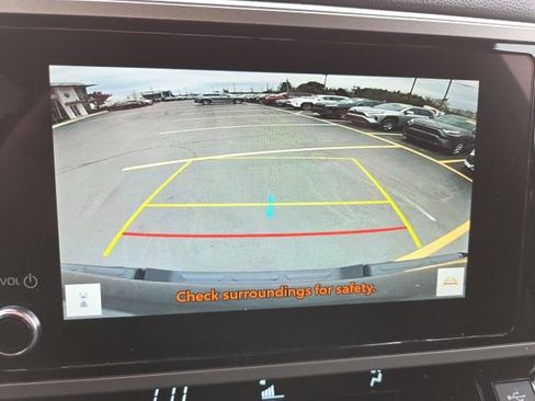 Used 2026 Toyota Tundra SR5 AWD/4WD image 14