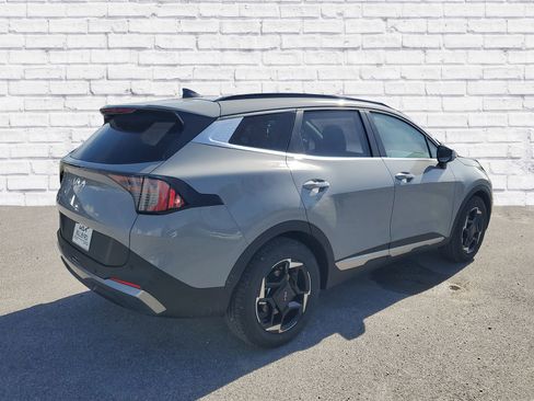 New 2026 Kia Sportage EX image 4