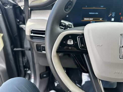 Certified 2024 Lincoln Corsair AWD w/ Equipment Group 101A image 28