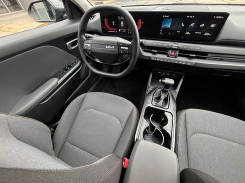 Used 2025 Kia K4 FWD image 33