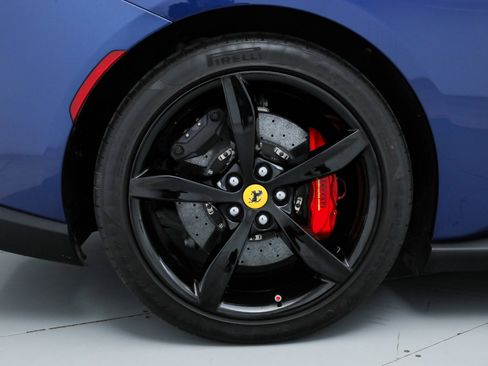 Certified 2019 Ferrari Portofino image 46