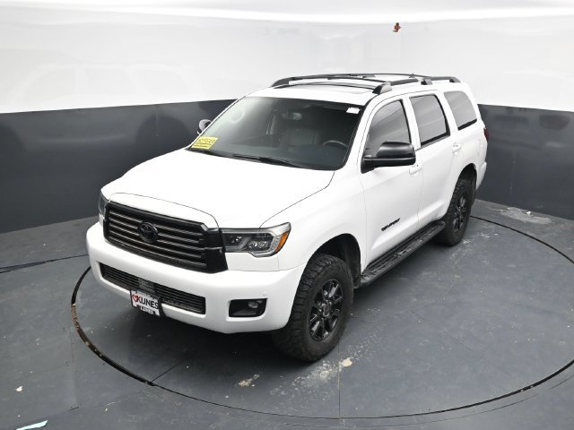 Used 2018 Toyota Sequoia TRD Sport AWD/4WD image 35