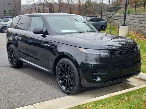 New 2025 Land Rover Range Rover Sport SE image 10