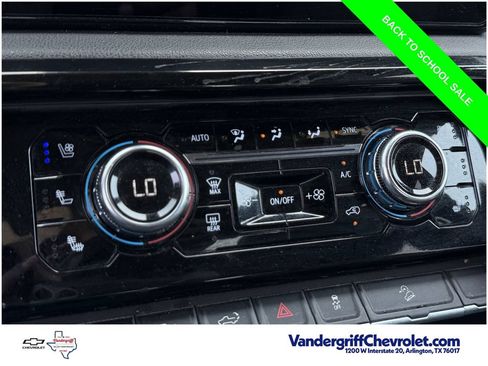 Used 2025 GMC Sierra 2500 AT4 AWD/4WD image 18