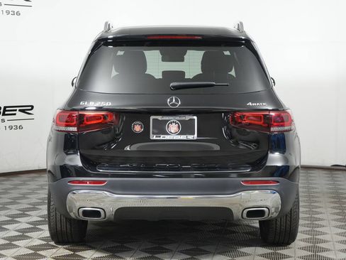 Certified 2022 Mercedes-Benz GLB 250 4MATIC image 4
