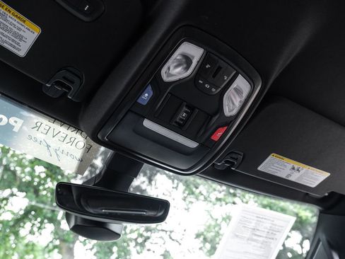 Used 2023 RAM 1500 Big Horn AWD/4WD image 39