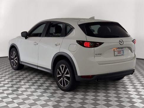 Used 2018 MAZDA CX-5 Touring w/ Preferred Equipment Package FWD image 3