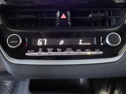 Used 2024 Toyota Corolla LE w/ LE Convenience Package FWD image 14