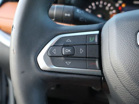 Used 2024 Jeep Compass Limited image 38