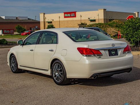 Used 2011 Toyota Avalon Limited FWD image 7