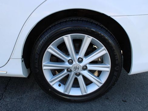 Used 2012 Toyota Camry XLE image 14