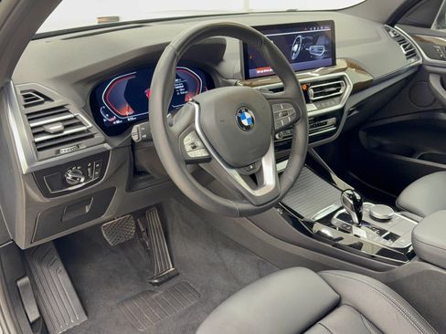 Used 2024 BMW X3 xDrive30i w/ Premium Package AWD/4WD image 4
