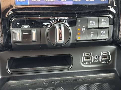 Used 2022 RAM 1500 Limited AWD/4WD image 12