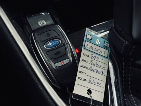 Used 2024 Subaru Outback Limited image 42