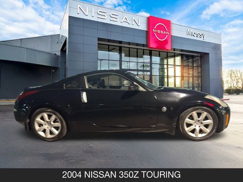 Used 2004 Nissan 350Z Touring w/ Aerodynamics Pkg image 5