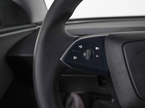 Used 2025 Tesla Model 3 Long Range image 19