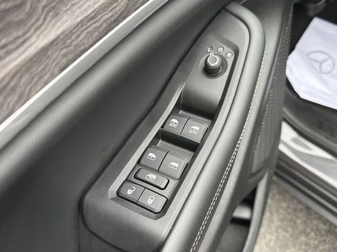 Used 2024 Jeep Grand Cherokee L Limited w/ Luxury Tech Group II AWD/4WD image 24