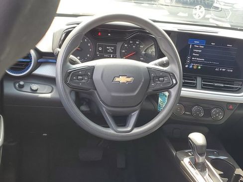 Used 2024 Chevrolet Trax LS FWD image 11