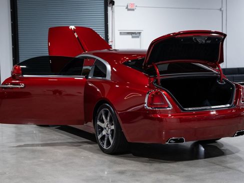 Used 2019 Rolls-Royce Wraith image 35