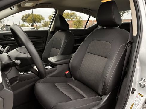 Used 2024 Nissan Altima 2.5 SV image 28