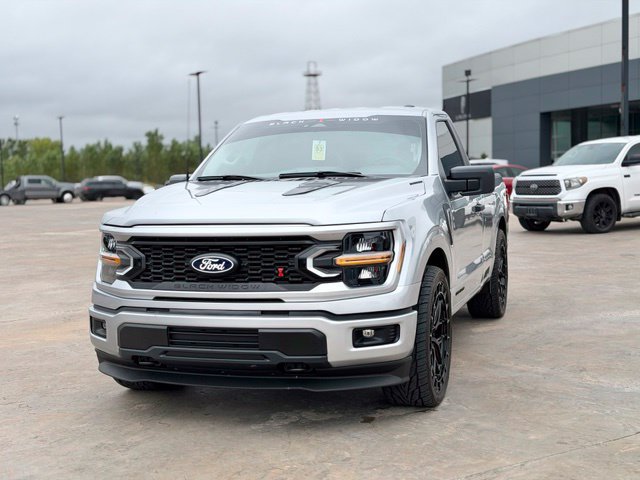 Used 2025 Ford F150 XL w/ Equipment Group 103A High RWD image 2