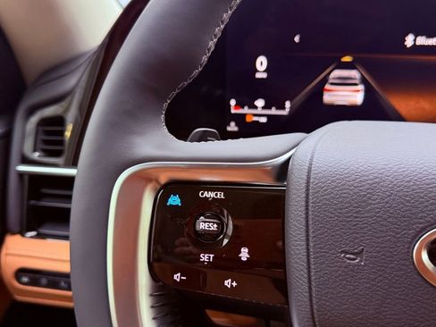 New 2026 INFINITI QX80 Luxe AWD/4WD image 18