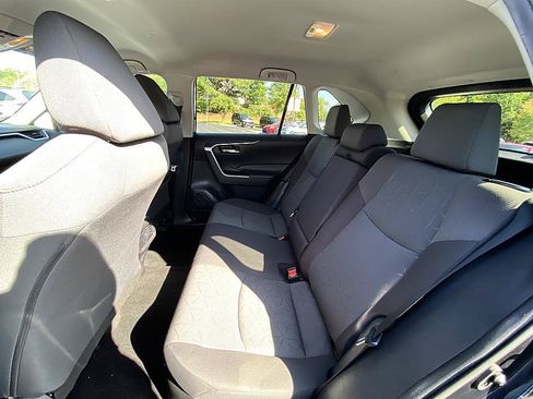Used 2020 Toyota RAV4 XLE w/ XLE Grade Weather Package AWD/4WD image 12
