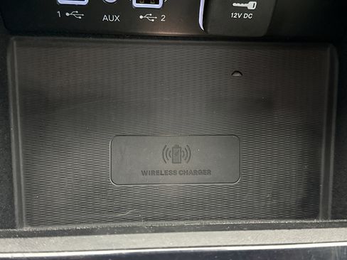 Used 2021 Jeep Grand Cherokee L Overland w/ Advanced Protech Group III image 18