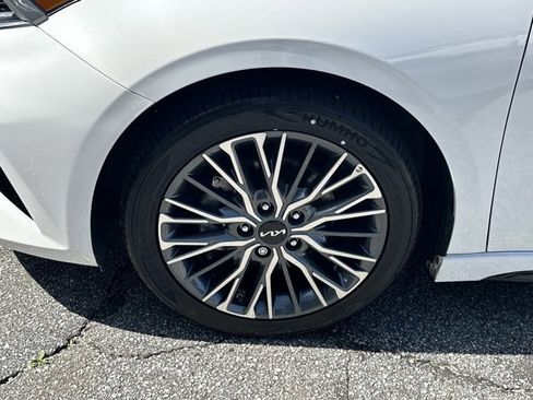 Certified 2023 Kia Forte GT-Line w/ GT-Line Premium Package image 12