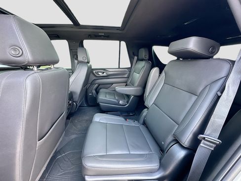 Used 2023 Chevrolet Tahoe Z71 w/ Luxury Package AWD/4WD image 25