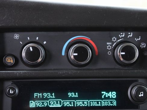 Used 2020 Chevrolet Express 3500 w/ Driver Convenience Package image 27