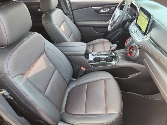 Used 2025 Chevrolet Blazer RS FWD image 11