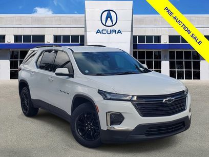 Used 2024 Chevrolet Traverse LT