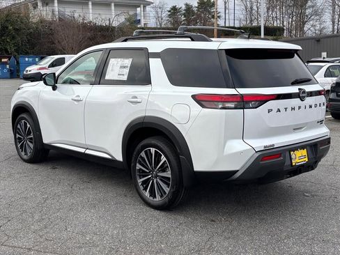 New 2026 Nissan Pathfinder Platinum image 19