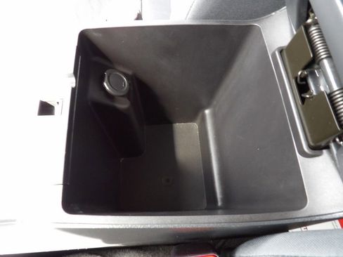 Used 2022 Nissan Frontier S image 28