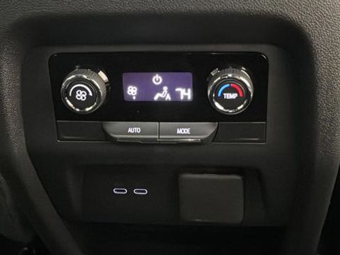 New 2026 Chevrolet Traverse LT w/ Driver Confidence Package AWD/4WD image 35