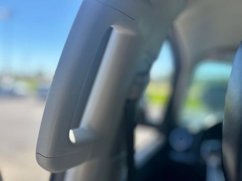 Used 2021 Toyota Tundra Platinum AWD/4WD image 39