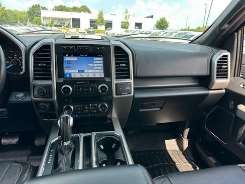 Used 2018 Ford F150 Lariat w/ Equipment Group 502A Luxury AWD/4WD image 14